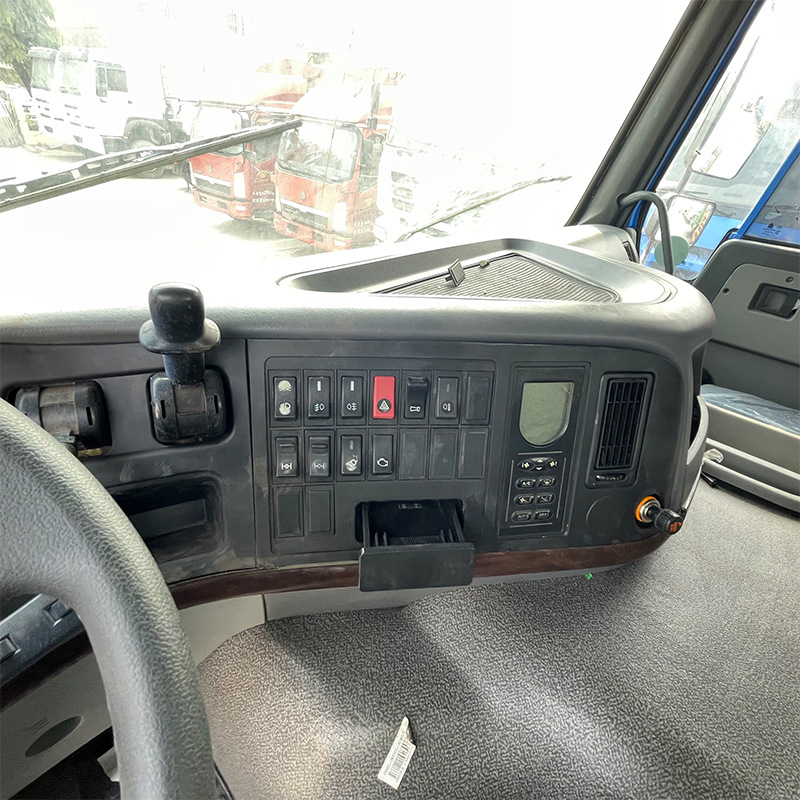 Camiões HOWO Euro 2 de 10 rodas usados